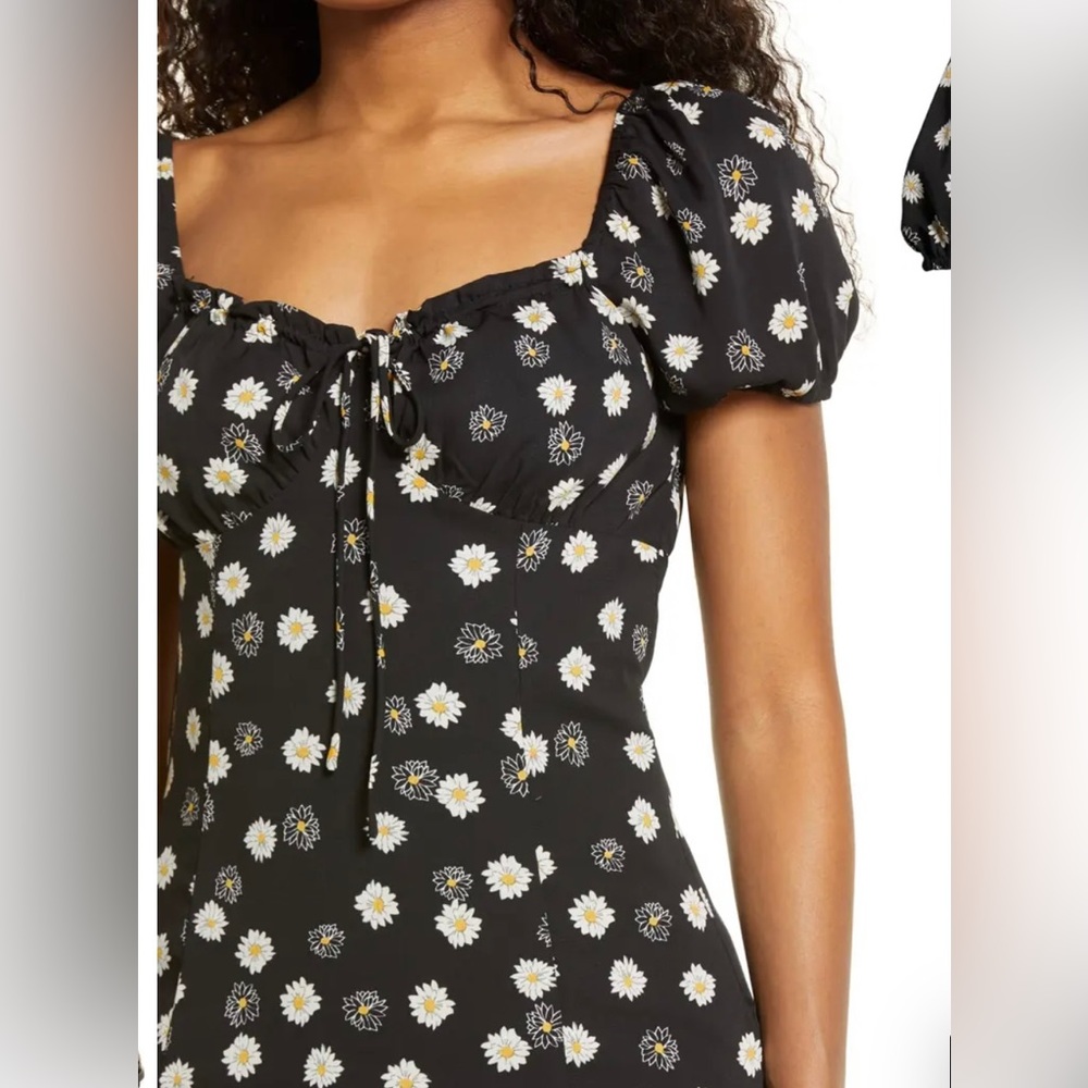 BP Ditsy Floral Tie Front Minidress NWT Small